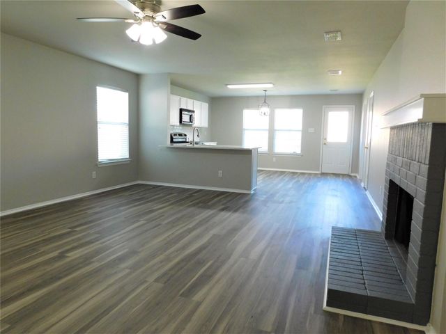 3516 Willow Creek Trail, Mckinney, TX 75071