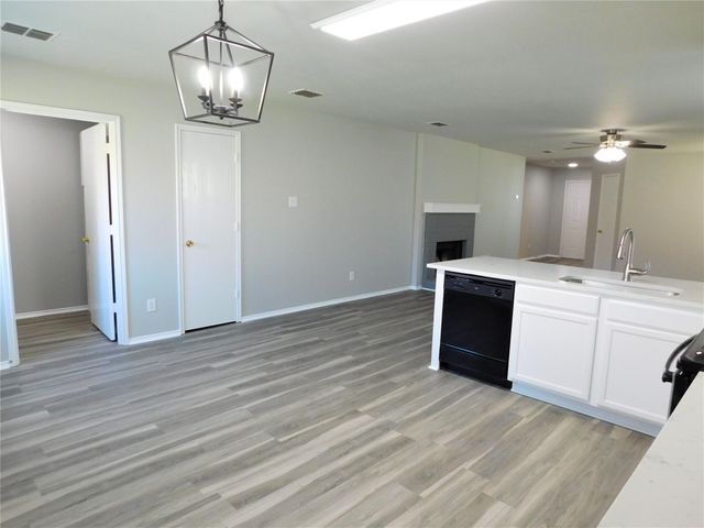 3516 Willow Creek Trail, Mckinney, TX 75071
