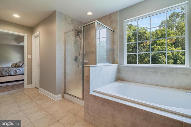 6860 DESALES PL, Hughesville, MD 20637
