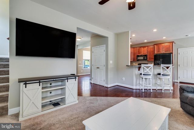 6860 DESALES PL, Hughesville, MD 20637