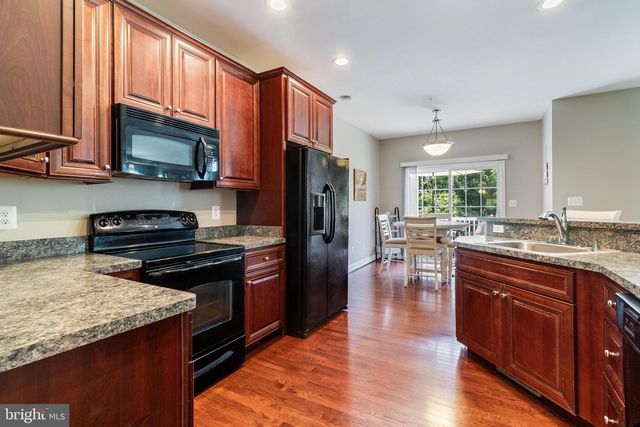 6860 DESALES PL, Hughesville, MD 20637