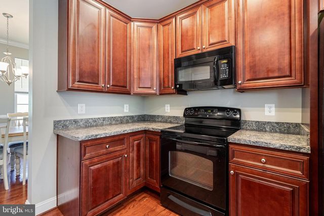 6860 DESALES PL, Hughesville, MD 20637