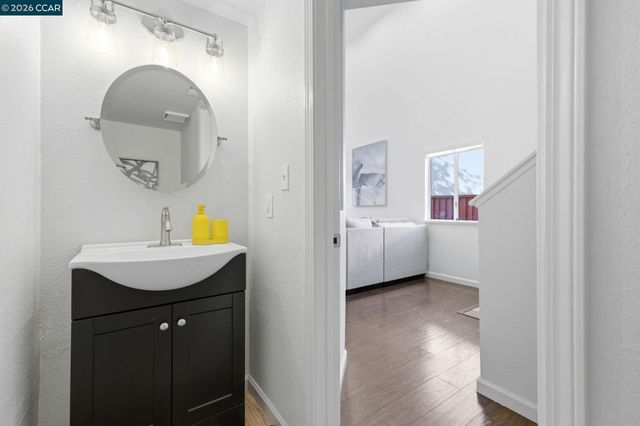 2875 Parkway Dr, Martinez, CA 94553