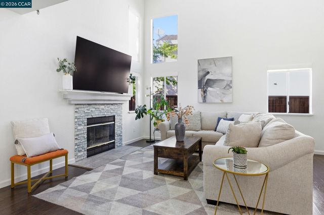 2875 Parkway Dr, Martinez, CA 94553