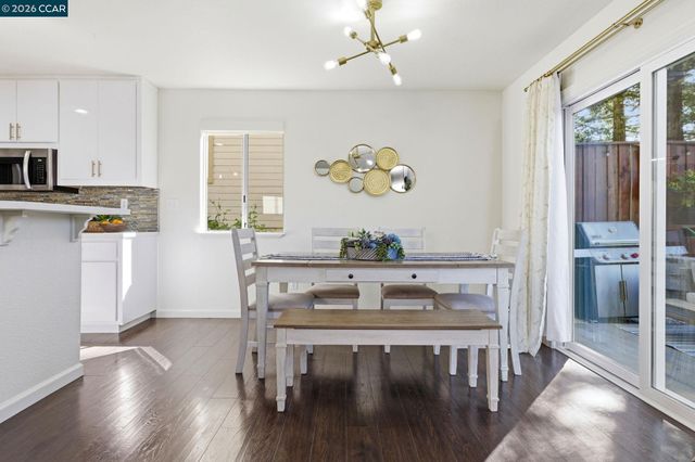 2875 Parkway Dr, Martinez, CA 94553