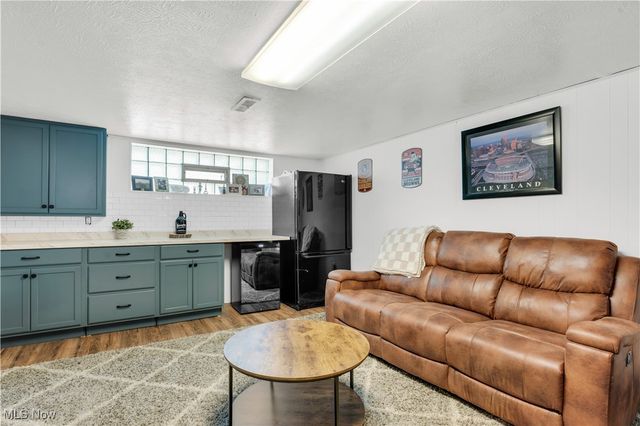 3262 Marda Drive, Parma, OH 44134