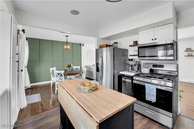 3262 Marda Drive, Parma, OH 44134