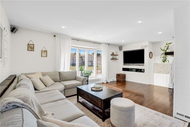 3262 Marda Drive, Parma, OH 44134