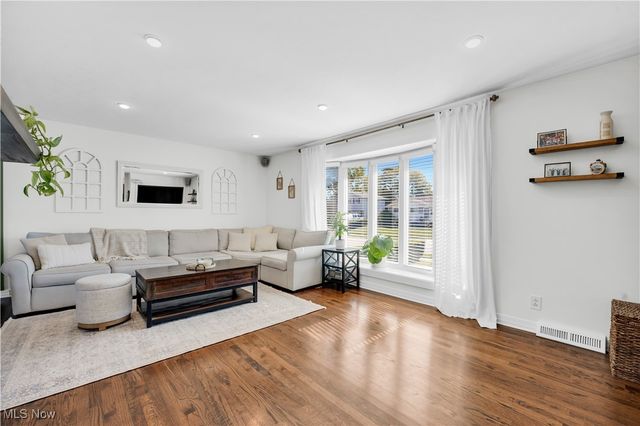 3262 Marda Drive, Parma, OH 44134