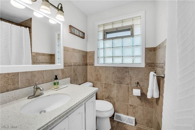 3262 Marda Drive, Parma, OH 44134