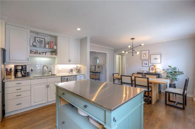 7620 Russell Road, Overland Park, KS 66204