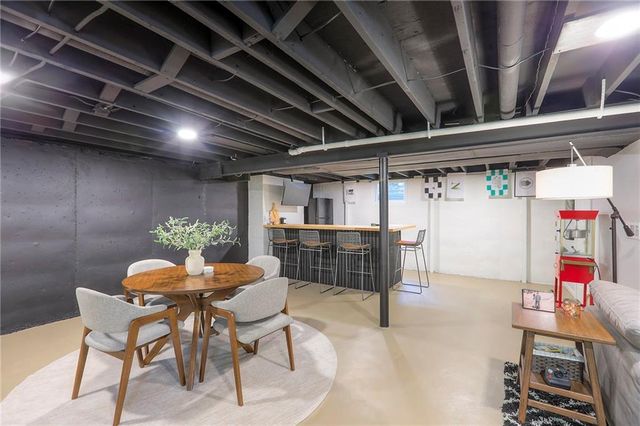 7620 Russell Road, Overland Park, KS 66204