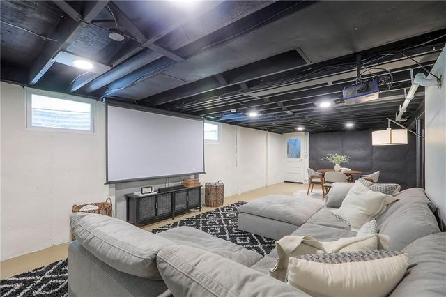 7620 Russell Road, Overland Park, KS 66204