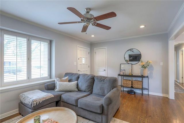 7620 Russell Road, Overland Park, KS 66204