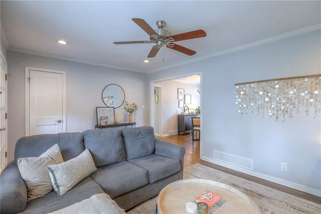 7620 Russell Road, Overland Park, KS 66204