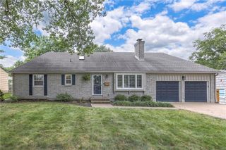 7620 Russell Road, Overland Park, KS 66204