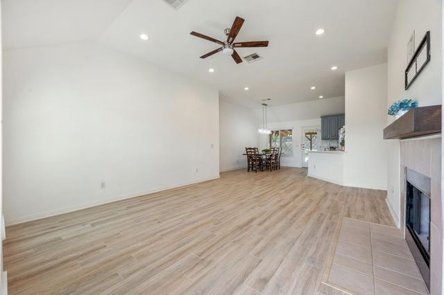 10114 Janet LOOP, Dripping Springs, TX 78620