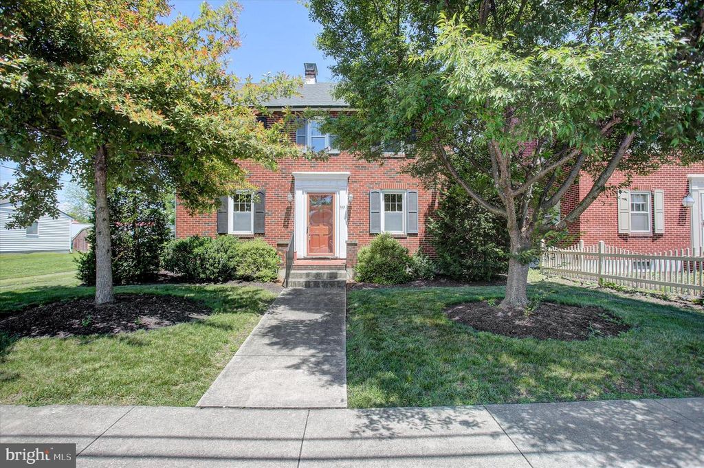 539 HIGH STREET, Chambersburg, PA 17201