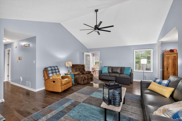 313 Platt Drive, Nicholasville, KY 40356