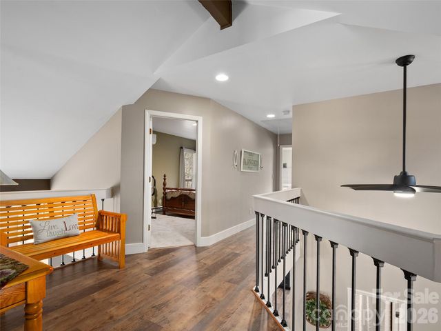 1672 Worley Cove Road, Canton, NC 28716