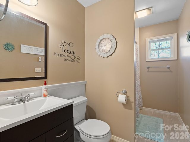 1672 Worley Cove Road, Canton, NC 28716