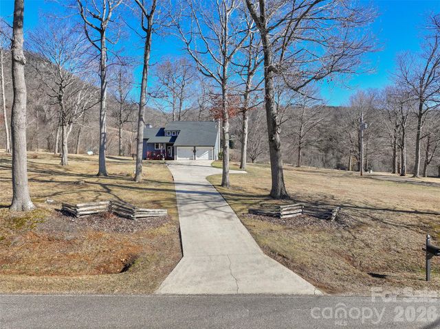 1672 Worley Cove Road, Canton, NC 28716