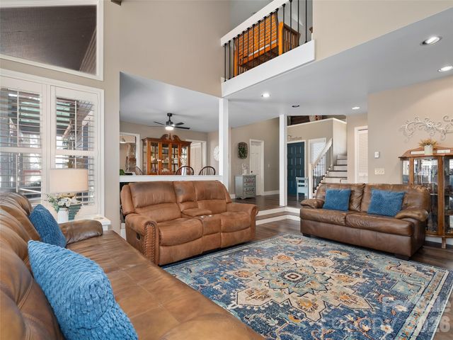 1672 Worley Cove Road, Canton, NC 28716