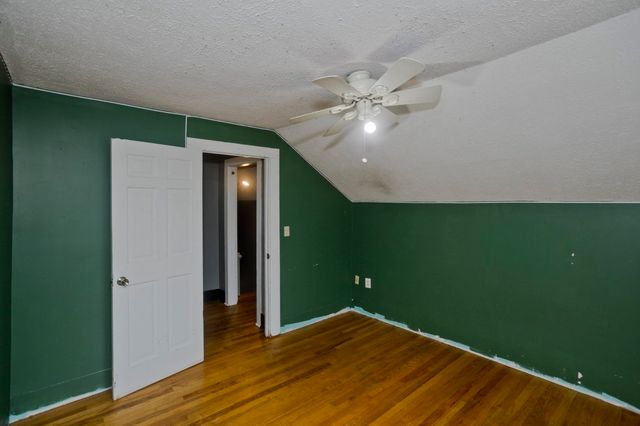 1439 Worcester St, Springfield, MA 01151