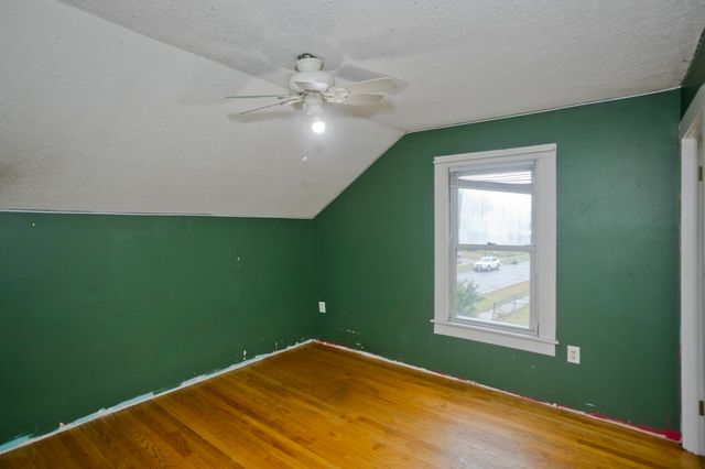 1439 Worcester St, Springfield, MA 01151