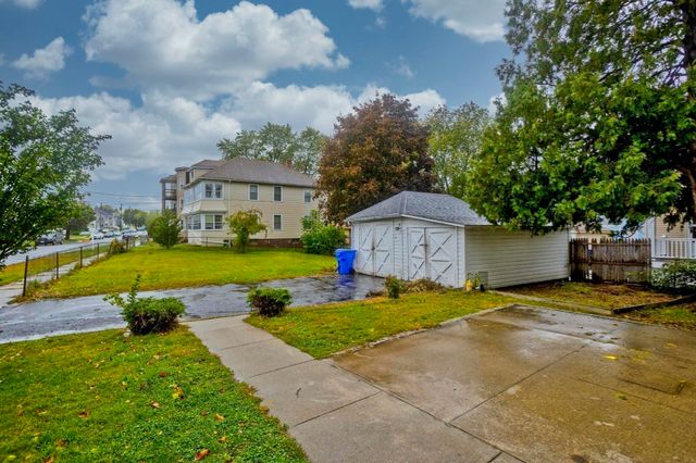 1439 Worcester St, Springfield, MA 01151