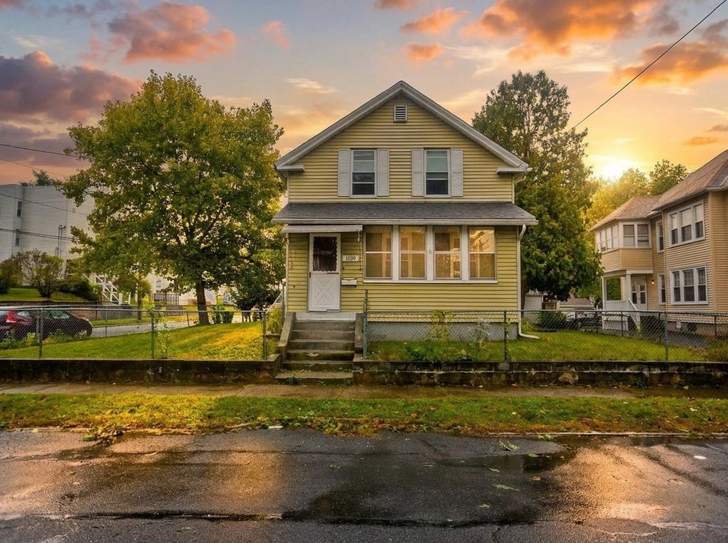 1439 Worcester St, Springfield, MA 01151