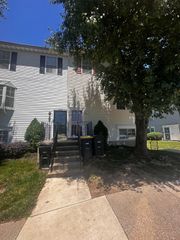 1634 BROOKSQUARE DR #67, Capitol Heights, MD 20743