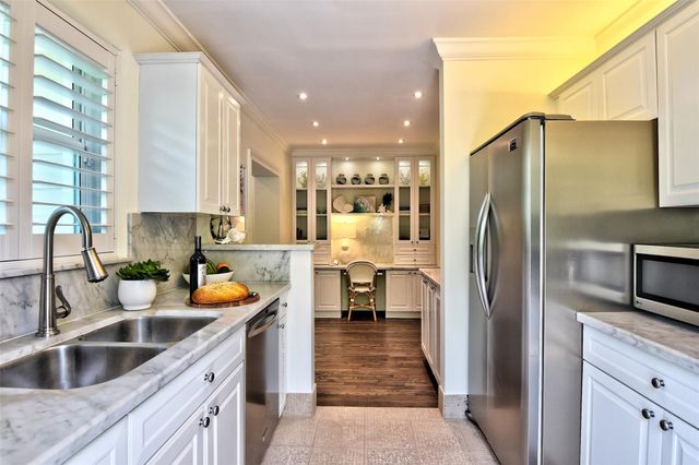 518 NE 13th Avenue, Fort Lauderdale, FL 33301