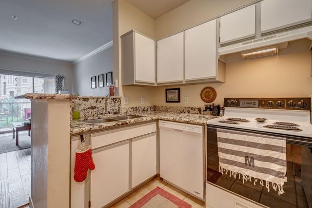 3231 Allen Parkway 1211, Houston, TX 77019