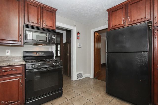 3780 Lowell Road, Cleveland Heights, OH 44121