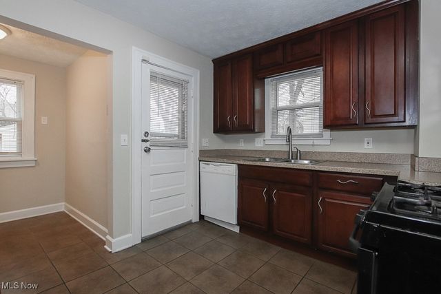 3780 Lowell Road, Cleveland Heights, OH 44121