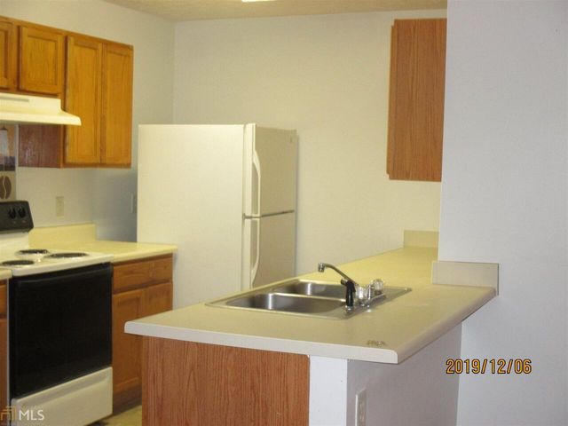 2296 Strathmoor Manor Drive, Lithonia, GA 30058