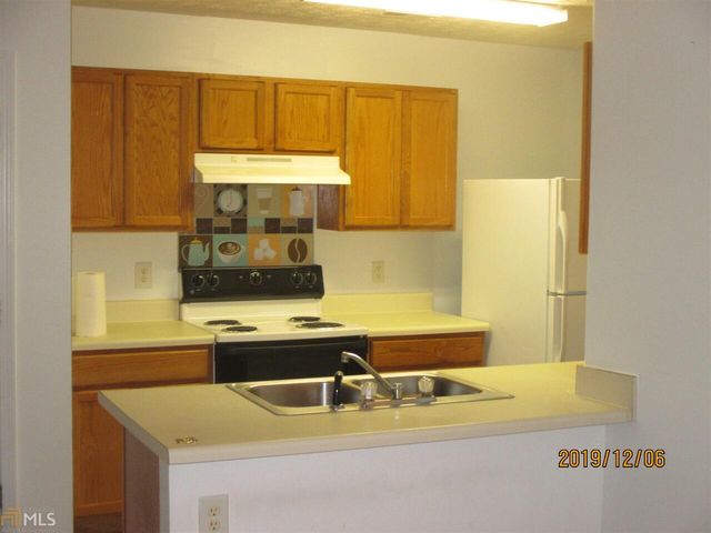 2296 Strathmoor Manor Drive, Lithonia, GA 30058