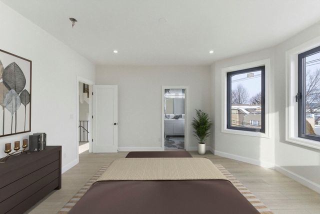 703 3RD ST, Secaucus, NJ 07094