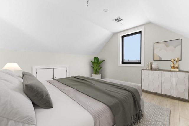 703 3RD ST, Secaucus, NJ 07094