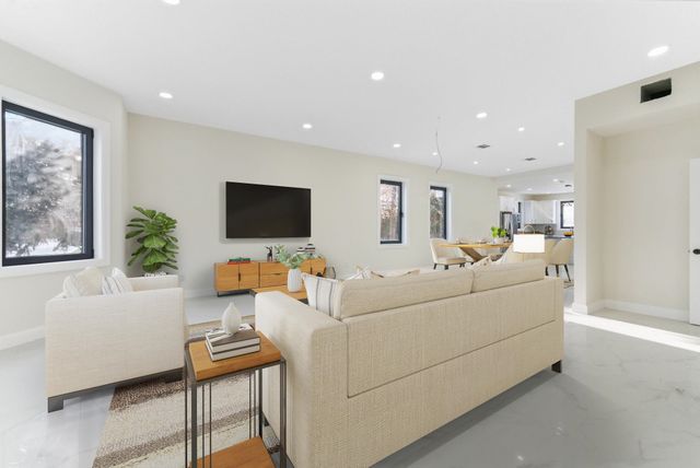 703 3RD ST, Secaucus, NJ 07094