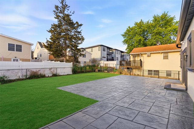 703 3RD ST, Secaucus, NJ 07094