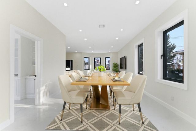 703 3RD ST, Secaucus, NJ 07094