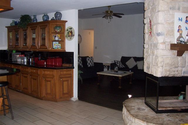 12110 Hillcrest Dr, Pinehurst, TX 77362