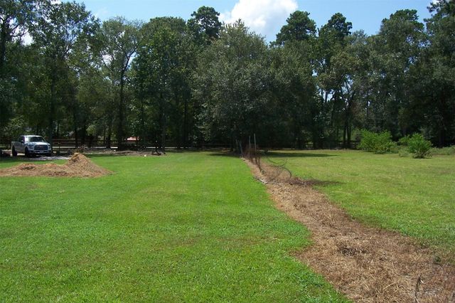 12110 Hillcrest Dr, Pinehurst, TX 77362