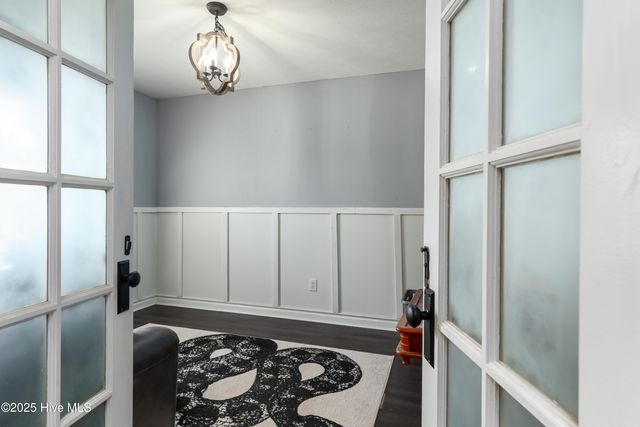 111 Camellia Creek Drive, Richlands, NC 28574