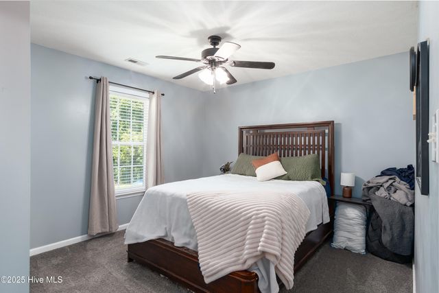 111 Camellia Creek Drive, Richlands, NC 28574