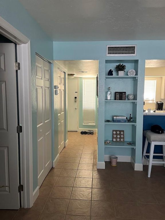 Image 14 of property listing at 1801 GULF DRIVE N 166, Bradenton Beach, FL 34217