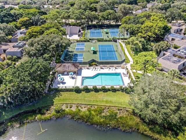 1615 16th Terrace, Palm Beach Gardens, FL 33418