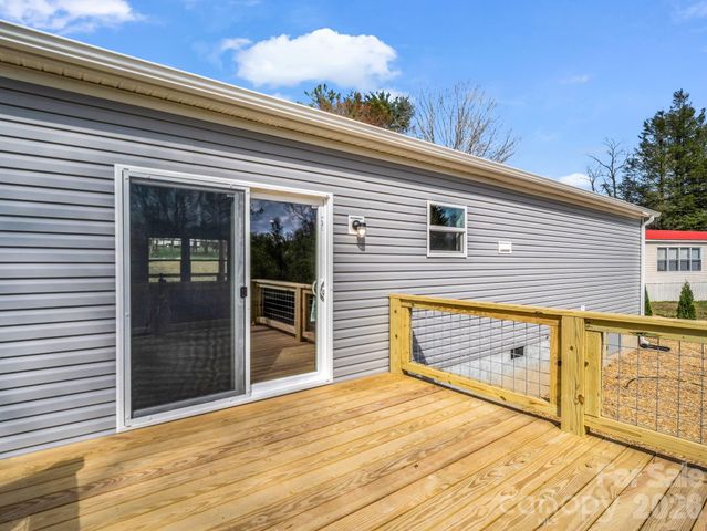 129 Haven Road, East Flat Rock, NC 28726